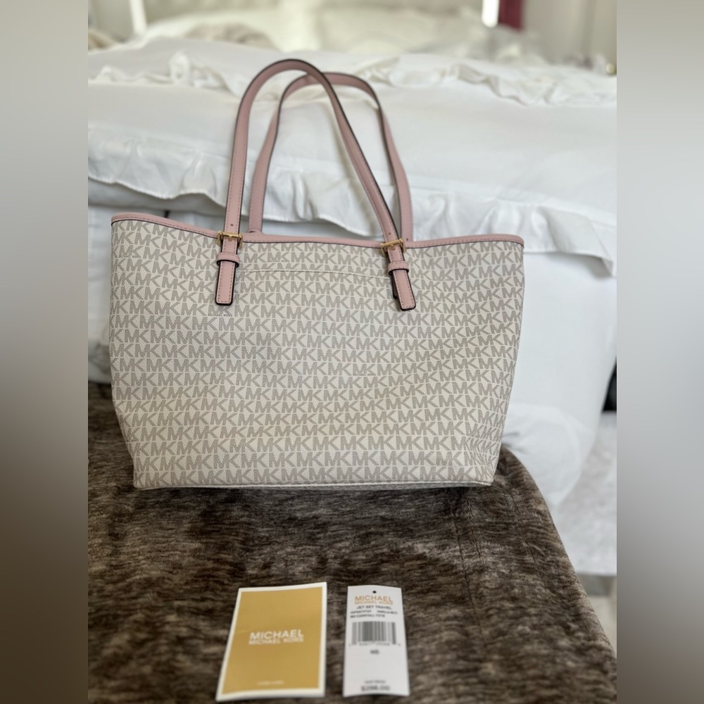 COPY - Michael Kors Leather Tote Bag-Ballet WITH TAGS - Picture 6 of 7